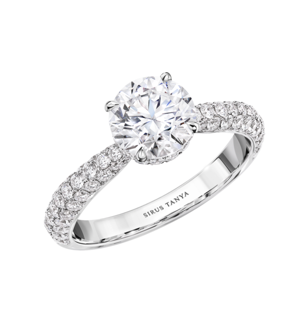 The-Classic-Round-Diamond-Pavé-Ring