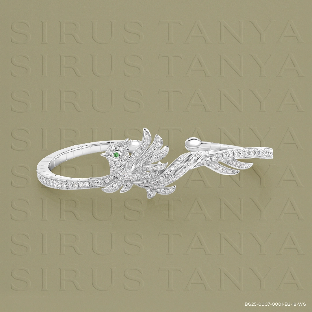 Ava Bangle